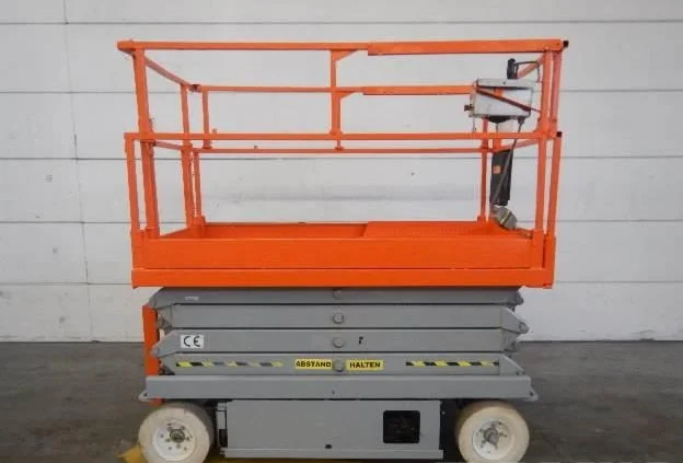 Ножничный подъемник SkyJack SJ4626 в продаже- фото № 1