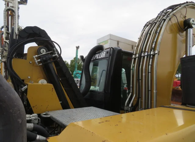 Грейферный перегружатель Caterpillar M318D на продажу- фото № 5