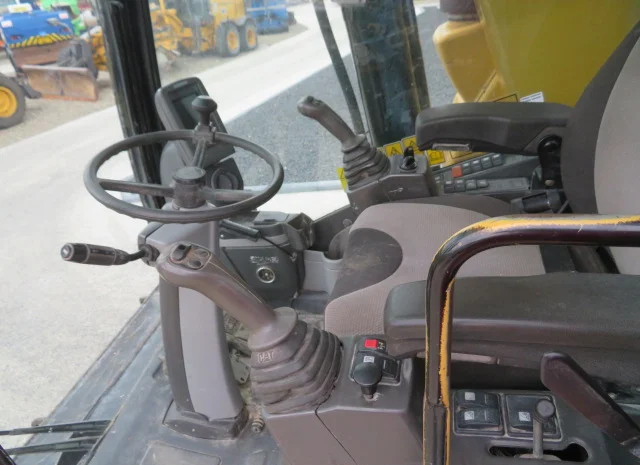 Грейферный перегружатель Caterpillar M318D на продажу- фото № 15