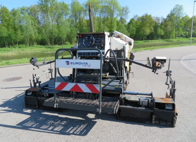 Асфальтоукладчик Bomag BF223 в продаже- фото № 12