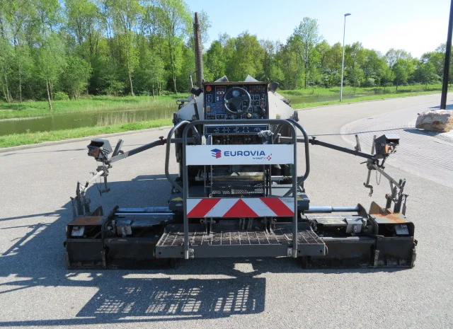 Асфальтоукладчик Bomag BF223 в продаже- фото № 2