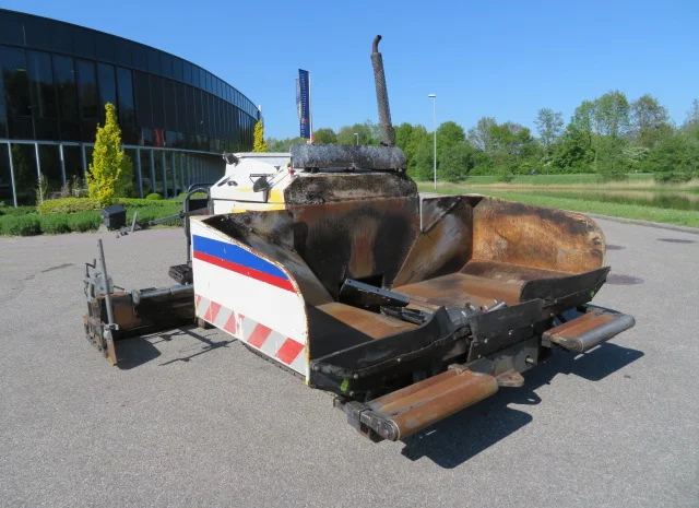 Асфальтоукладчик Bomag BF223 в продаже- фото № 20