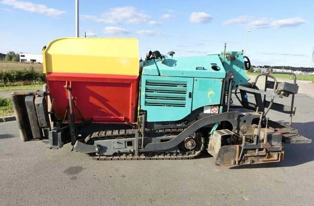 Асфальтоукладчик Bomag BF223 2008 года выпуска- фото № 8