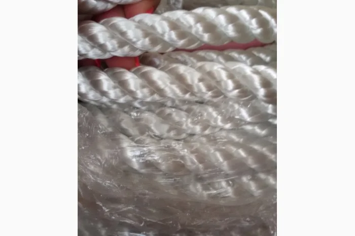 Канат капроновый 12мм, 100м – прочный и надежный- фото № 2