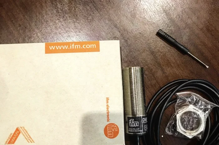 IFM Electronic DI0101 – датчик контроля частоты вращения- фото № 1