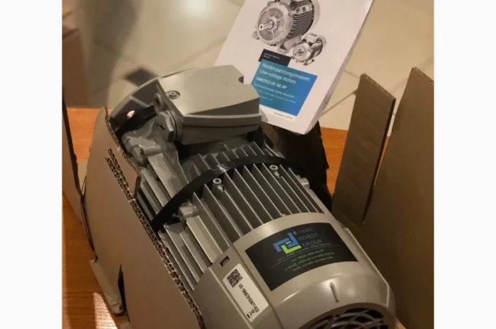 Электродвигатель Siemens 1LE1003-0EB42-2FA4- фото № 2