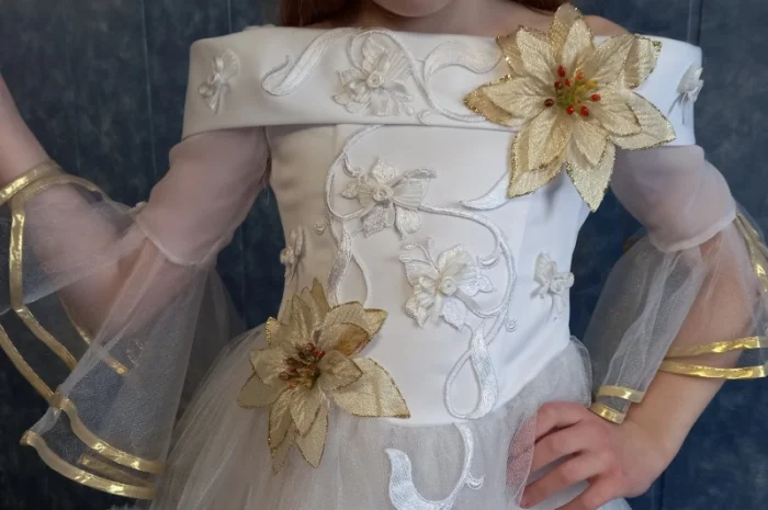 Новое праздничное платье для девочки- фото № 10