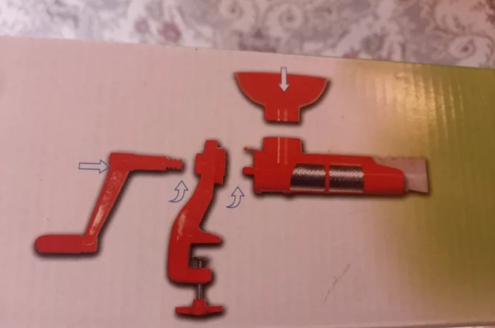 Нова соковижималка для помідор та ягід недорого- фото № 4