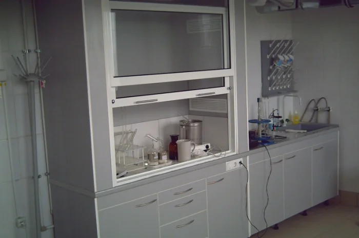 Шкаф вытяжной ШВ-1 от СпецМед- фото № 3