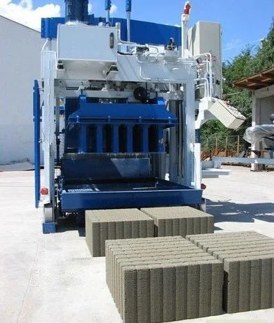 Мобільна блок машина SUMAB Е-12 для виробництва бруківки та бордюрів із Швеції- фото № 2