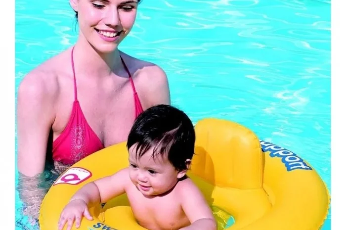 Надувной круглый детский плотик Swim Safe с трусиками- фото № 3