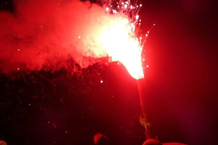 Набір Фаєрів - кольоровий вогонь для свят- фото № 4