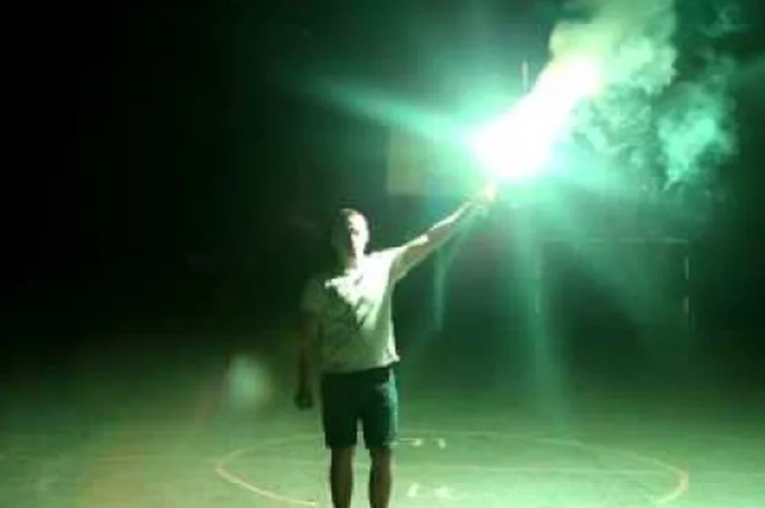 Набір Фаєрів - кольоровий вогонь для свят- фото № 5