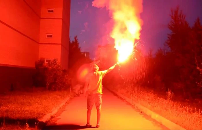 Набір Фаєрів - кольоровий вогонь для свят- фото № 8