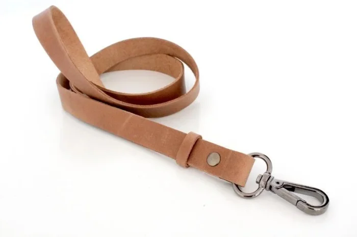 Шкіряний шнурок для бейджа- фото № 1