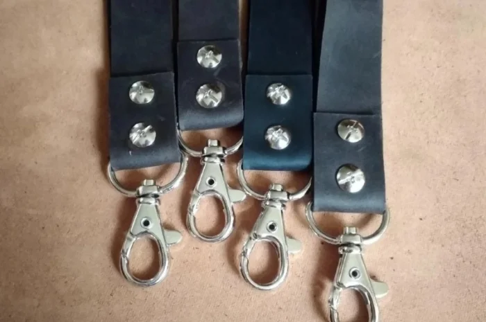 Шкіряний шнурок для бейджа- фото № 9