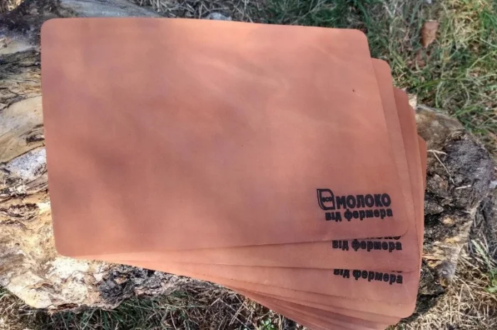 Кожаные подставки на стол для ресторана- фото № 3