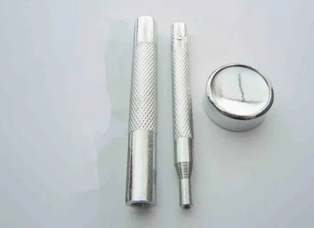 Металлические инструменты для установки кнопок- фото № 1