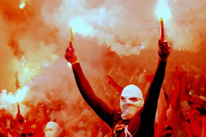 Сигнальний вогонь жовтого кольору Hand FLARE- фото № 1