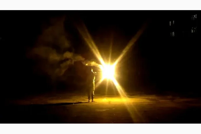 Сигнальний вогонь жовтого кольору Hand FLARE- фото № 5