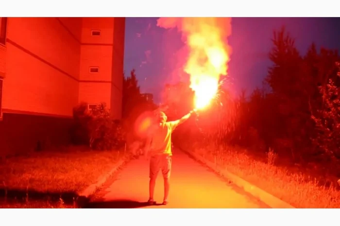 Сигнальний вогонь жовтого кольору Hand FLARE- фото № 6