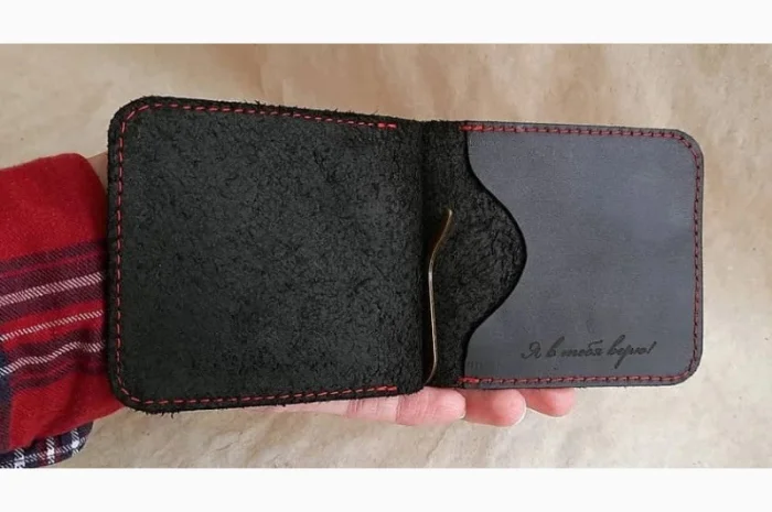 Кожаный зажим для денег с гравировкой, именной зажим для денег, ручная работа- фото № 3