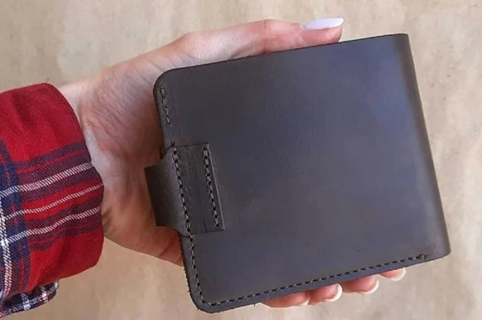 Кожаный кошелек с зажимом для денег и гравировкой на заказ- фото № 6