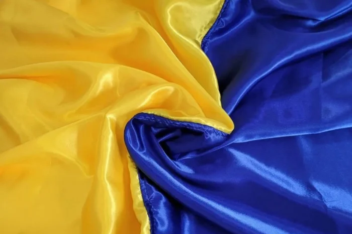 Атласный флаг Украины 190х90 см- фото № 3