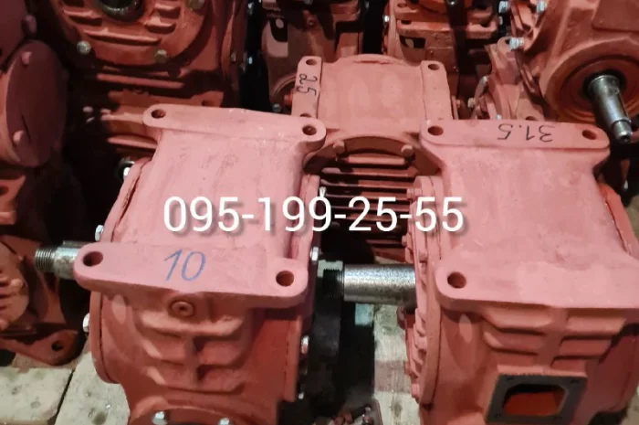 Редуктор червячный Ч-125 с межосевым расстоянием 125 мм- фото № 1