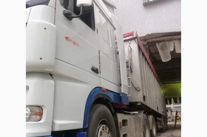 Требуется водитель категории CE для работы с самосвальным полуприцепом- фото № 1