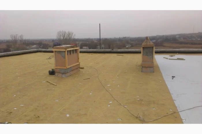 Професійний монтаж ПВХ мембрани в Херсоні- фото № 1