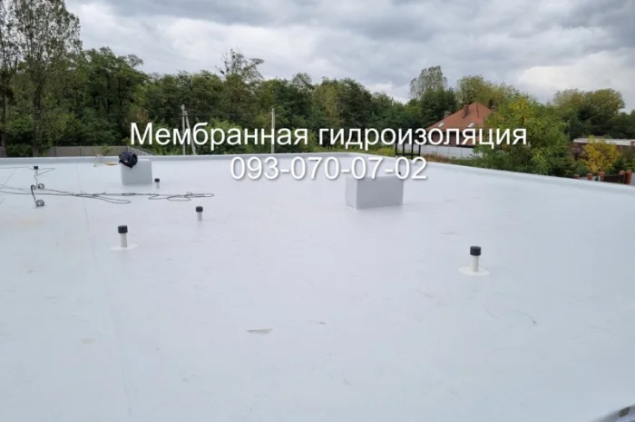 Монтаж ПВХ кровли в Сумах- фото № 1