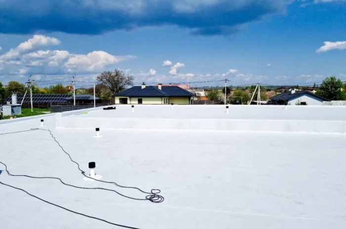 Монтаж ПВХ мембрани на плоскі дахи- фото № 1