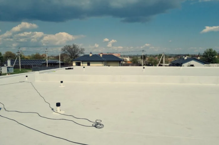 Гідроізоляція покрівлі ПВХ мембраною- фото № 1