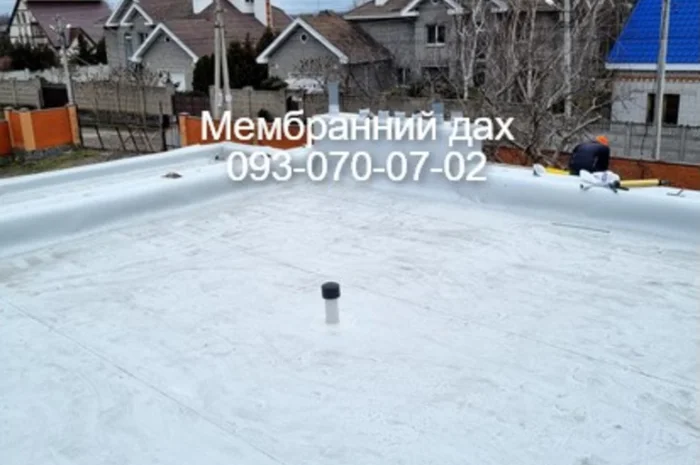 Монтаж ПВХ мембран для плоских дахів- фото № 1
