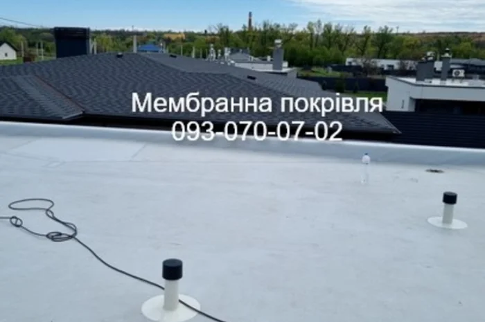 Монтаж ПВХ покрівлі та укладка ПВХ мембрани- фото № 2