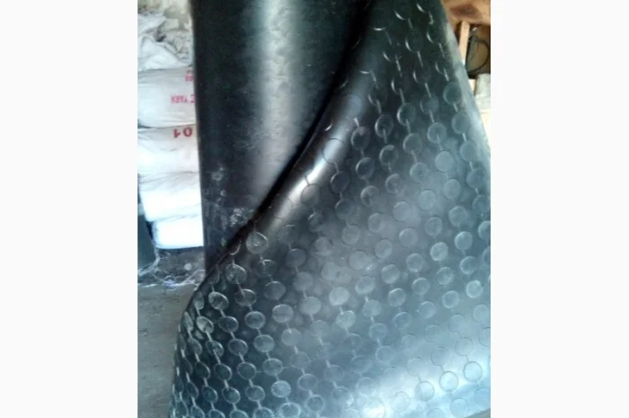 Напольное резиновое покрытие дорожка- фото № 1