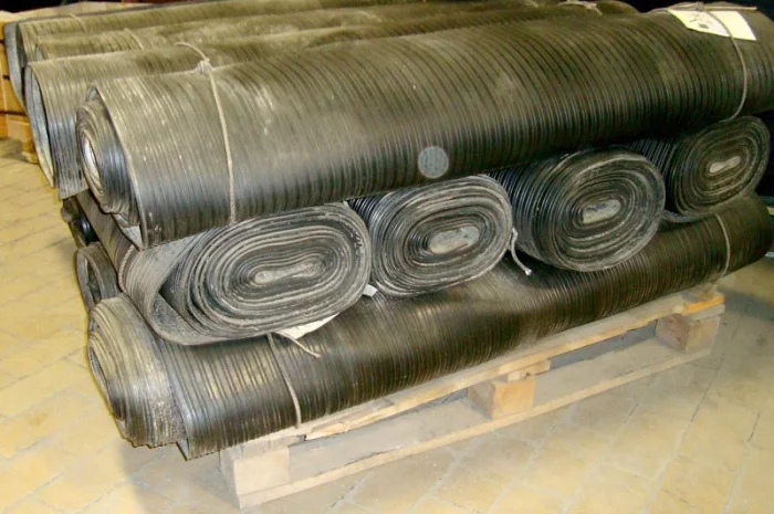 Резиновое покрытие для пола - дорожка- фото № 2