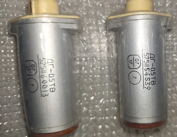 Двигун-генератор ДГ-0,5ТВ для позиційних систем- фото № 1