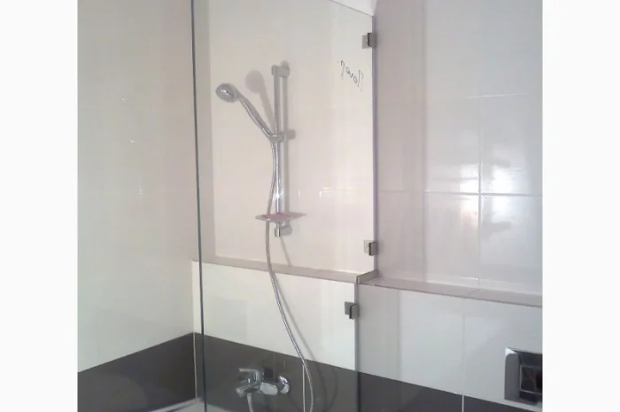 Стеклянные шторки для ванной без рамы- фото № 4