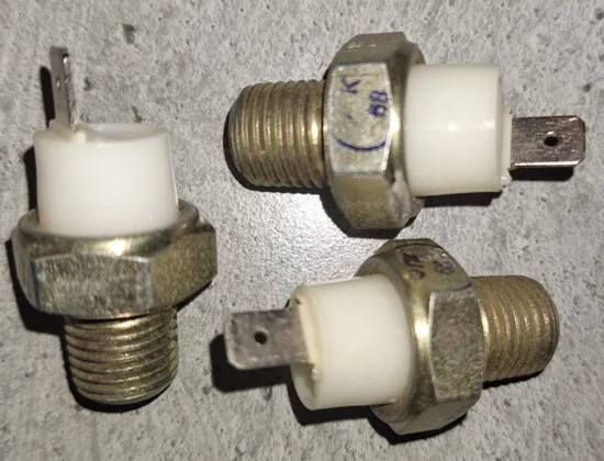 Датчик аварийного давления масла ММ111Б- фото № 1