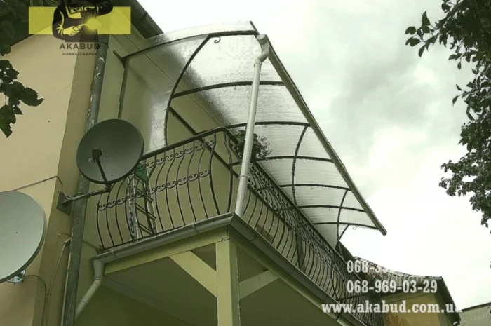 Простые ворота: распашные, откатные. Навесы, перила, решетки- фото № 4