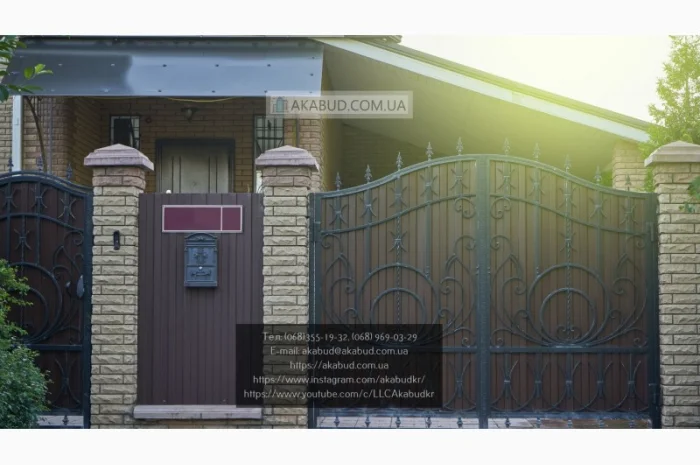 Ковані розпашні ворота з елементами кування- фото № 1