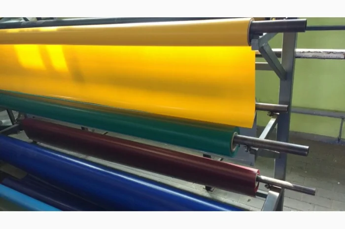 ПВХ тентовая ткань. Цвет - в ассортименте. 450-630-650D- фото № 1