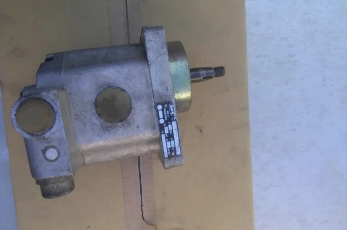 Гидравлический насос Czechoslovakiya- фото № 1