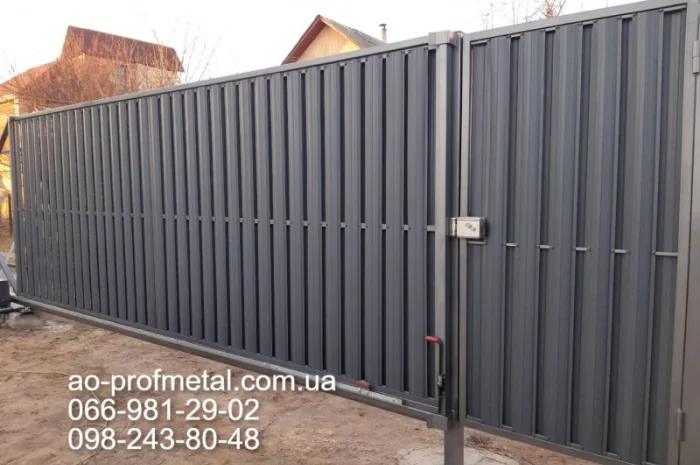 Штакет для забора – разнообразие цветов и размеров- фото № 2