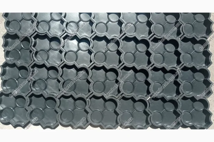 Формы тротуарной плитки Клевер с кругами гладкий 4,5 см- фото № 1