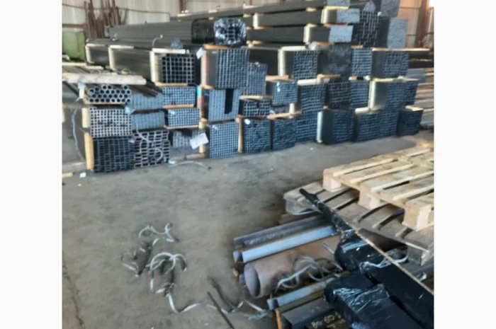 Труба профильная- фото № 2