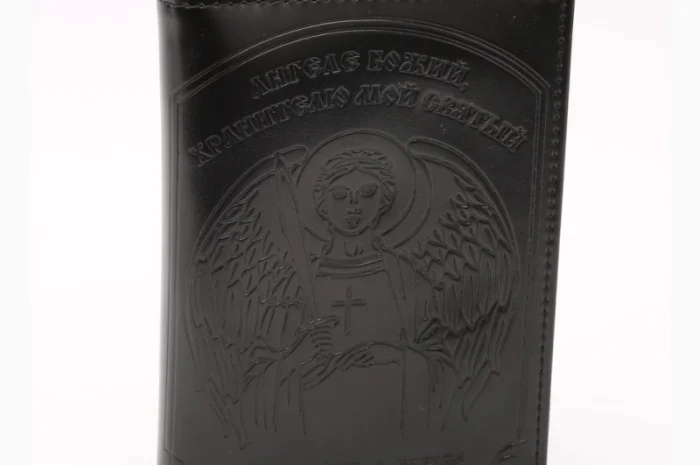 Купи обложка на паспорт натуральная кожа с тиснением Ангела Хранителя- фото № 1