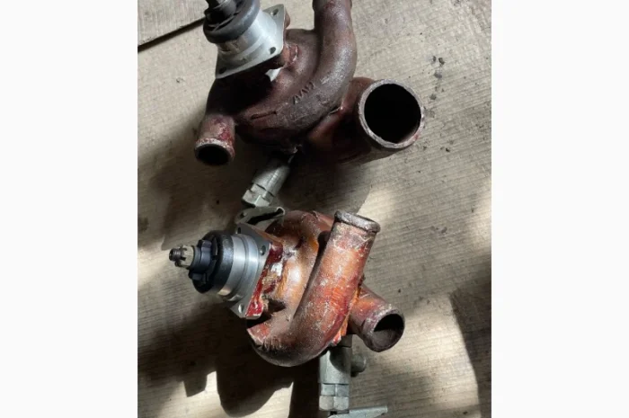 Водяні насоси для двигунів Д6 та Д12- фото № 1